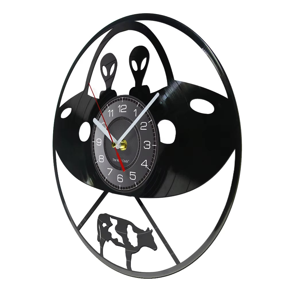 Aerospace Alien Abducting Cow Vinyl Record Wall Clock Spacecraft UFO Extra-Terrestrial Home Decor Watch Astronomy Scifi Art