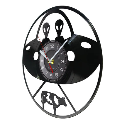 Aerospace Alien Abducting Cow Vinyl Record Wall Clock Spacecraft UFO Extra-Terrestrial Home Decor Watch Astronomy Scifi Art